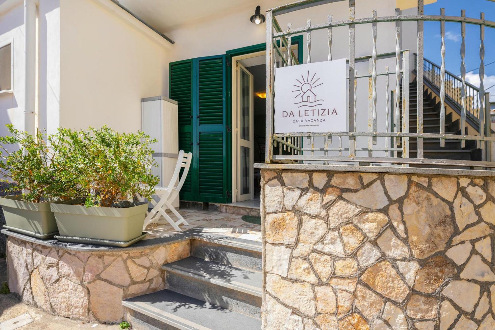 Da Letizia Casa Vacanze A פרוסידה מראה חיצוני תמונה